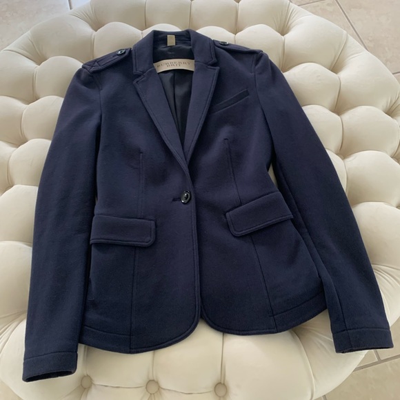 Burberry blazer fitted navy jacket. Size 2. - Picture 5 of 9